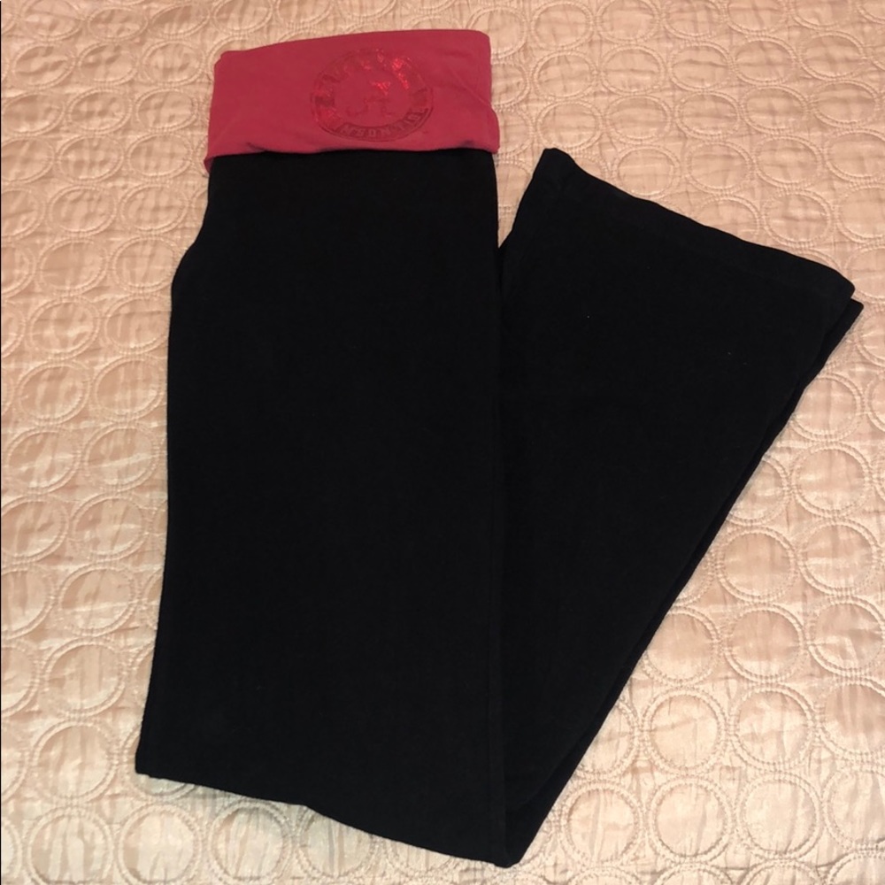 University of Alabama VS Pink Yoga Pants